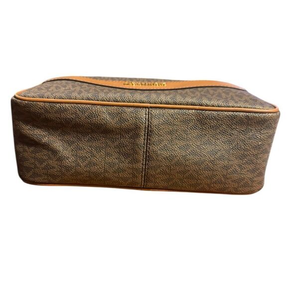 Michael Kors Kenly Large Logo Crossbody Bag Unisex - Picture 7 of 12